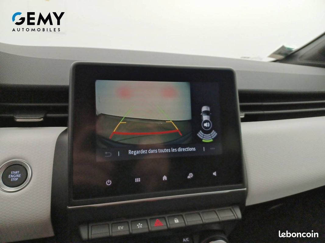 RENAULT Clio E-Tech full hybrid 145 Techno (image 14)