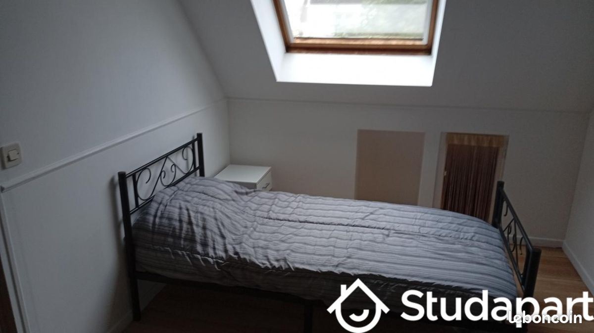 Appartement 1 pièce(s) 12 m²à louer Grigny