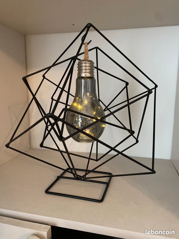 Lampe de table design led (image 1)