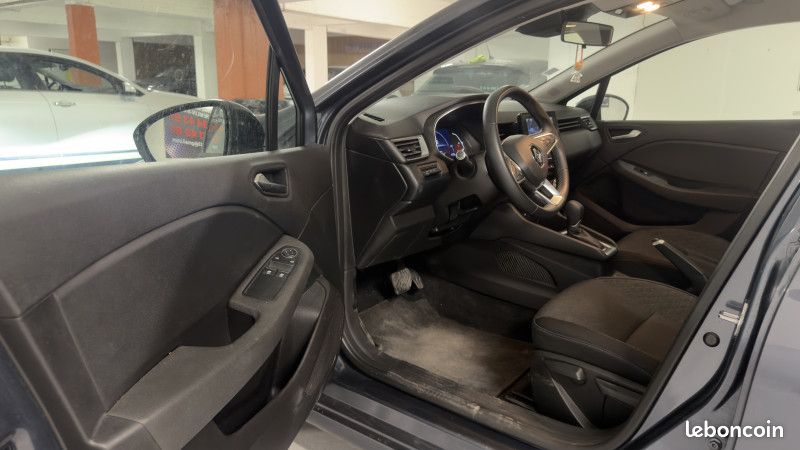 Renault CLIO V 1.6 E-TECH 140CH INTENS AUTOMATIQUE (image 10)