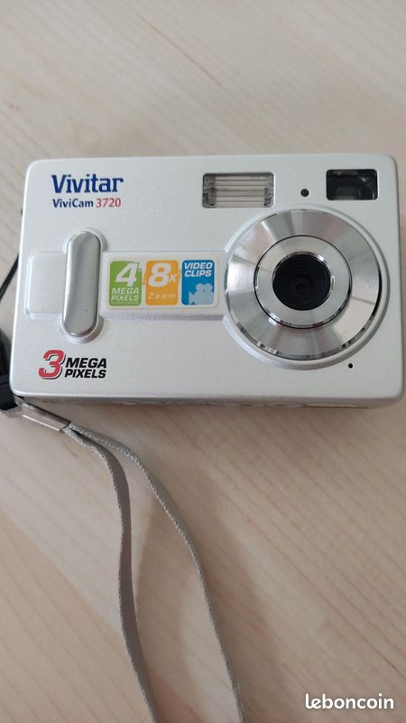 Appareil Photo Vintage Vivitar Mega 200 – Compact 35mm – Années 90 – Fonctionnel
