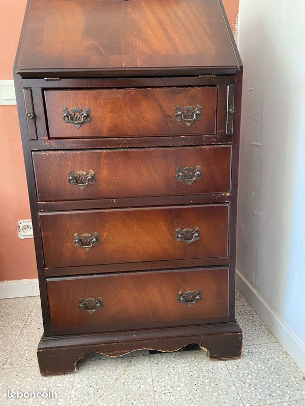 Bureau ancien (image 1)