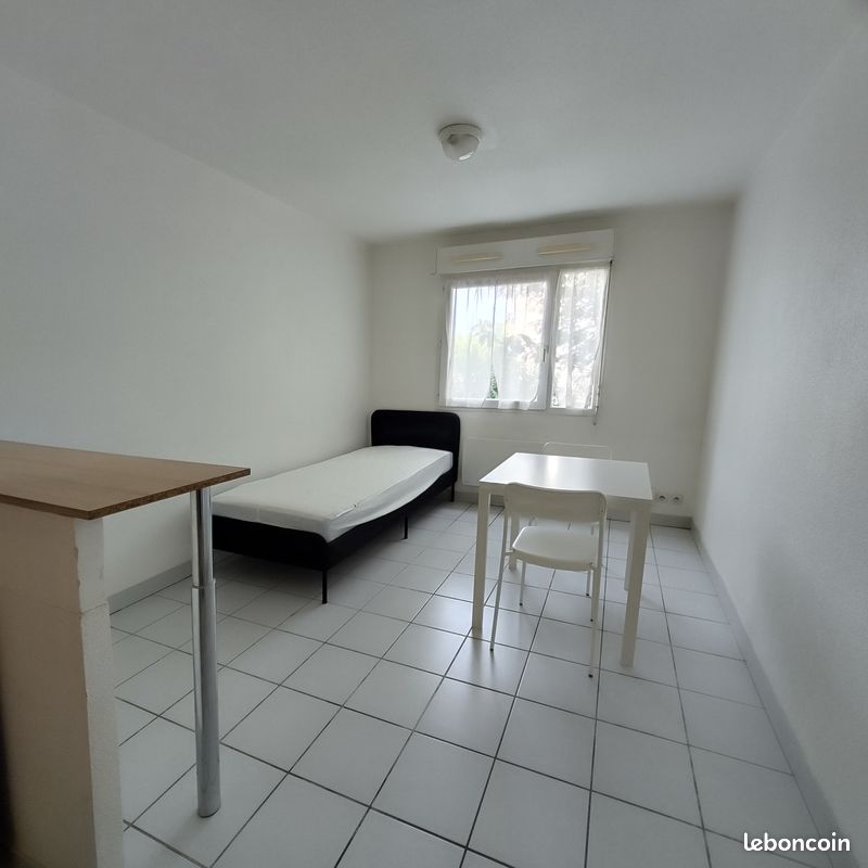 Appartement 1 pièce 20 m² · à Saint-Martin-d'Hères · 19,5 m² · 420 €