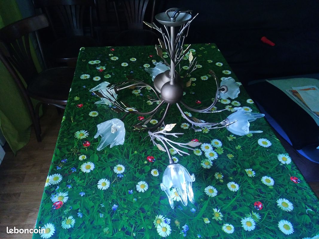 Lustre feuille (image 1)