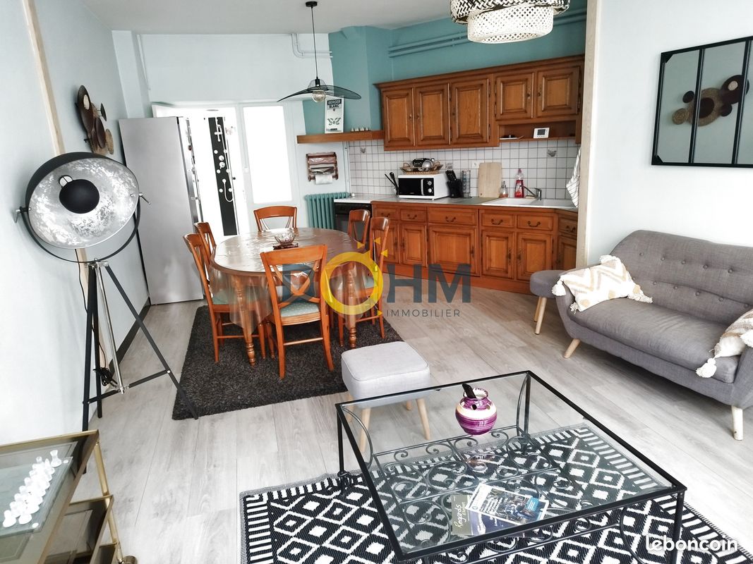 Maison 5 pièces 98 m² · à Ambert · 98 m² · 93 000 €