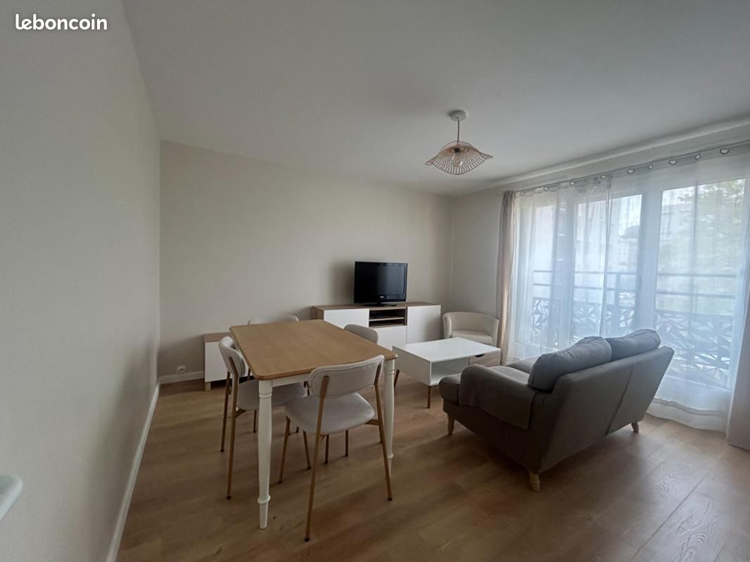 Appartement 2 pièces 49 m² · à Verneuil-sur-Seine · 49 m² · 1 100 €