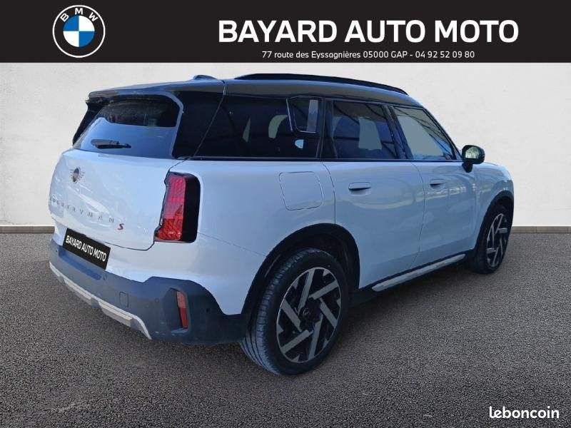 Mini Countryman S 218ch Favoured ALL4 DKG7 (image 2)