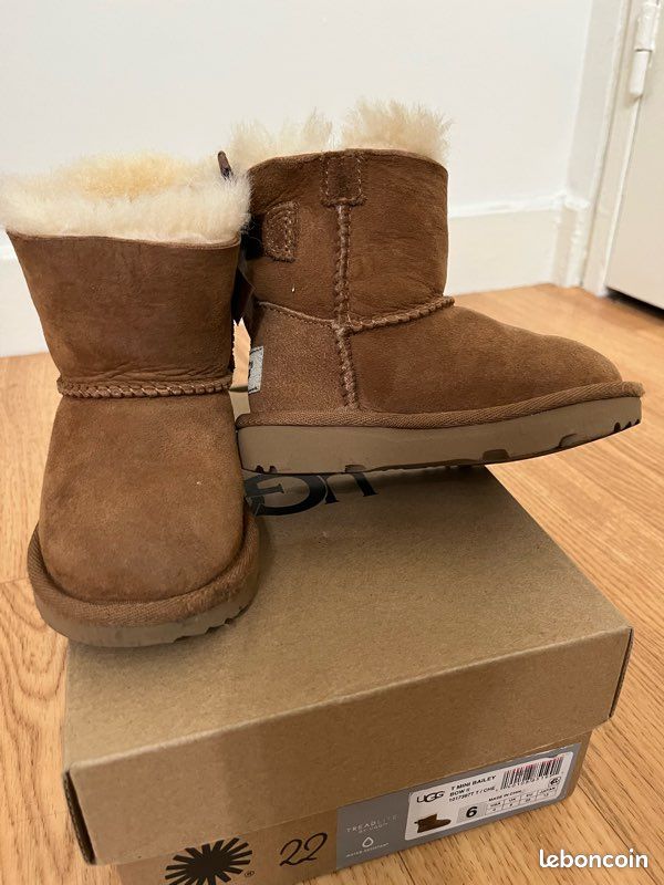 Classic Mini Chaussure Ugg Uggs Bebe Fille Bottes Enfant UGG
