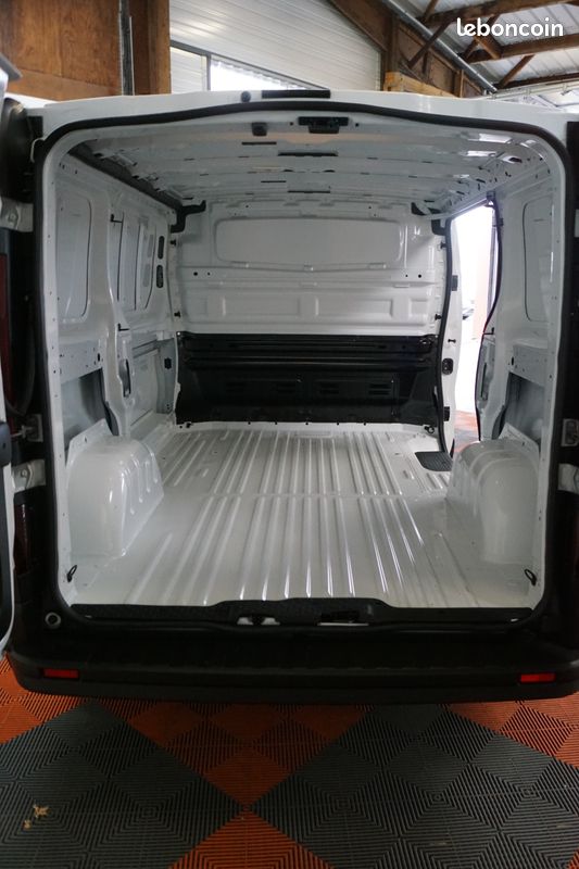 Trafic fgn l1h1 2800 kg blue dci 110 confort (prix ht 21 600 ) (image 3)