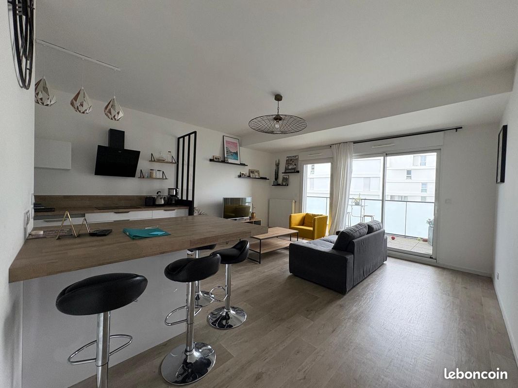 Parking 64 m² · à Rennes · 64 m² · 280 000 €
