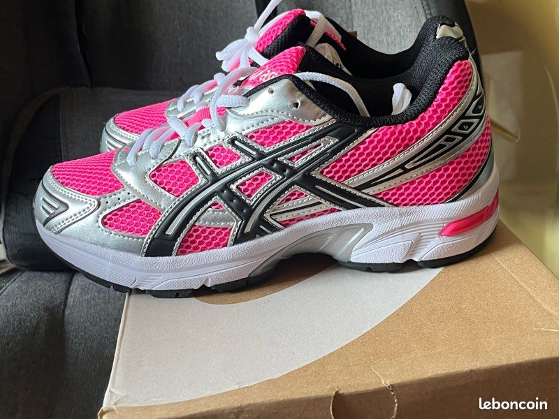 Baskets asics 40 (image 7)