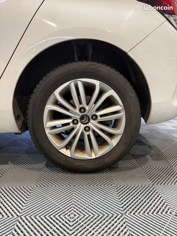 Citroen c4 edition millenium 130ch / airbag takata fait / distribution 2024 (image 31)