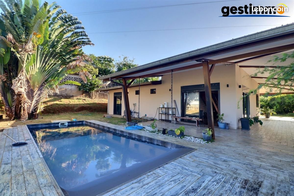 Maison 4 pièces 121 m² · à Cayenne · 121 m² · 2 600 €/mois