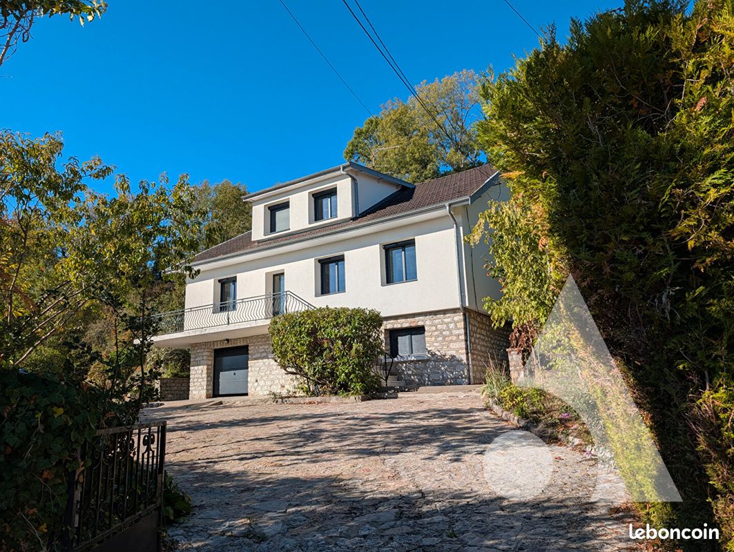 Maison 7 pièces 161 m² · à Dole · 161 m² · 289 000 €