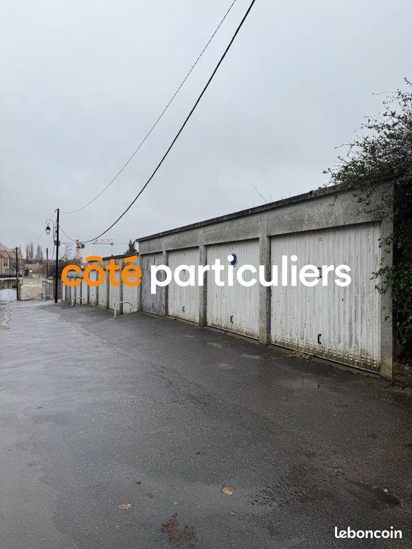 Parking 15 m² · à Montlhéry · 15 m² · 76 €/mois