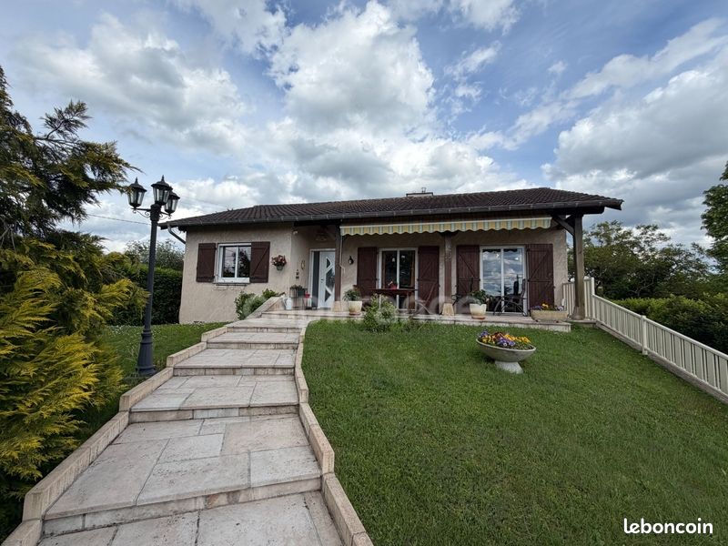 Maison 6 pièces 115 m² · à Saint-Bénigne · 115 m² · 249 000 €