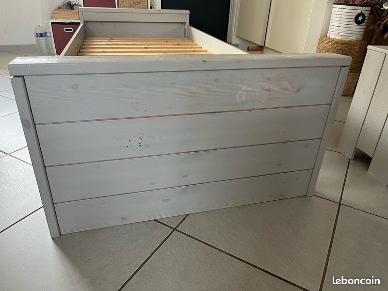 Lit 90 x 200 - matelas - table de chevet (image 10)