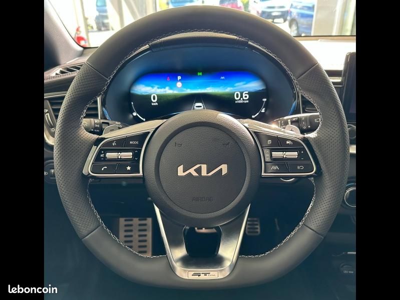 Kia ProCeed 1.5 T-GDi 140ch GT-line Premium DCT7 (image 15)