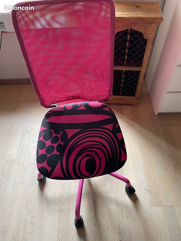 Chaise de bureau (image 1)