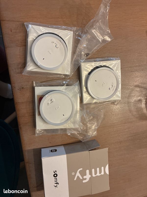 Somfy io interrupteur volet solaire (image 1)