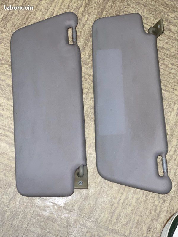 Carenage + feu arriere Piaggio Typhoon 50 2t Ph2 (657469 Carenage + feu arriere Piaggio Typhoon 50 2t Ph2 (657469