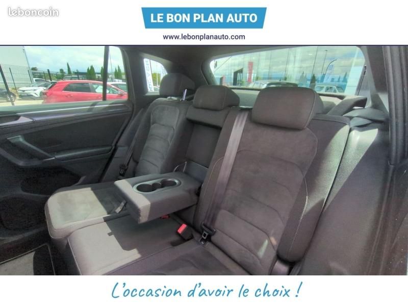 Volkswagen Tiguan 1.4 TSI 150ch Carat Exclusive 4Motion DSG6 (image 13)