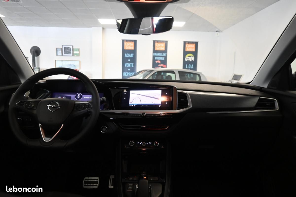 Opel grandland Hybrid 225 ch BVA8 Elegance Business (image 11)