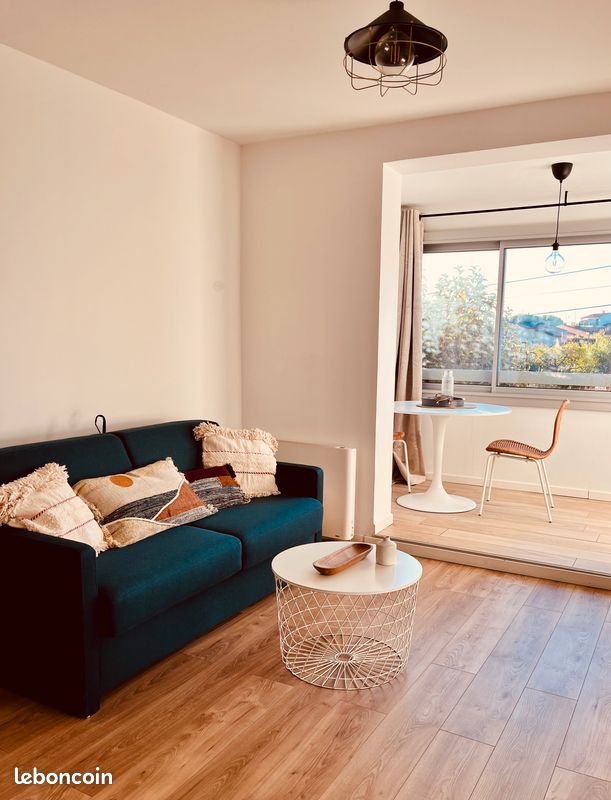 Appartement 1 pièce 26 m² · à Sanary-sur-Mer · 26 m² · 650 €/mois