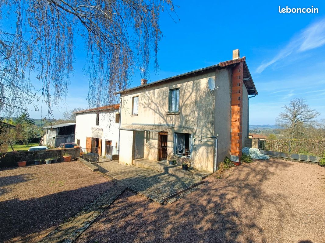 Maison 4 pièces 77 m² · à Chauffailles · 77 m² · 115 000 €