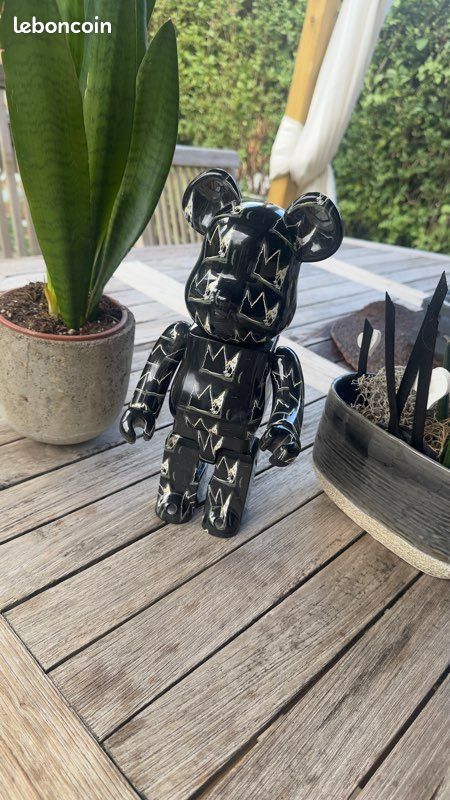 Bearbrick Jean-Michel Basquiat - n°8 400% - 28cm (image 1)