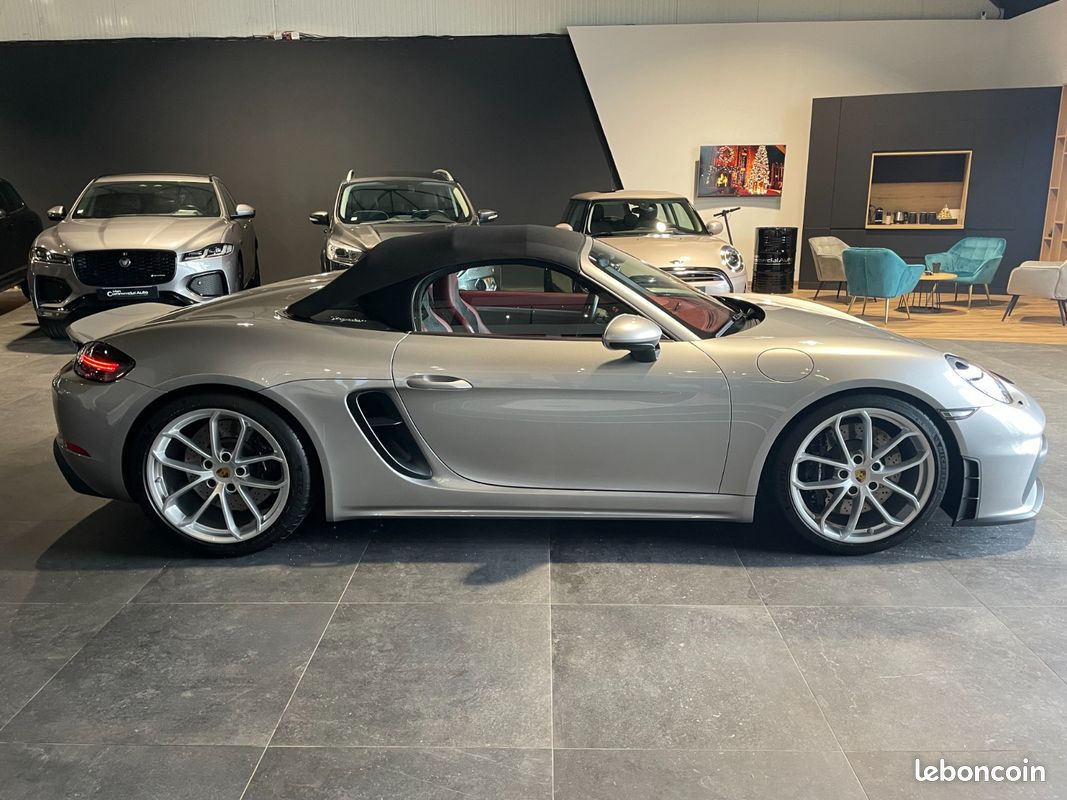PORSCHE 718 SPYDER 4.0i 420 ch - PORSCHE APPROVED 12/2026 - BOSE - CARPLAY - INTERIEUR SPYDER CLASSIC HERITAGE - CAMERA (image 6)