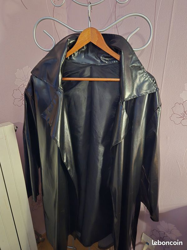 Veste longue simili cuir noir (image 1)