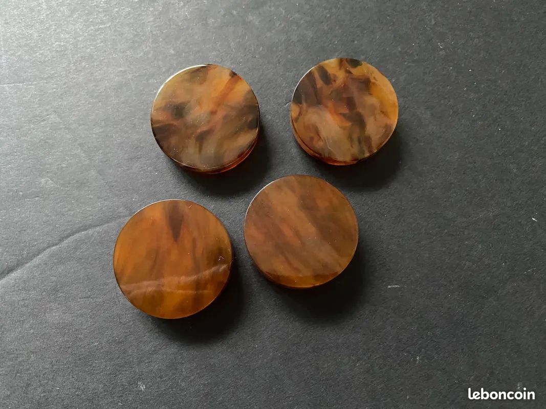 Lot De 6 Boutons Vintage Marron Tigré - Pied Bombé 2,2 Cm - Référence 5532