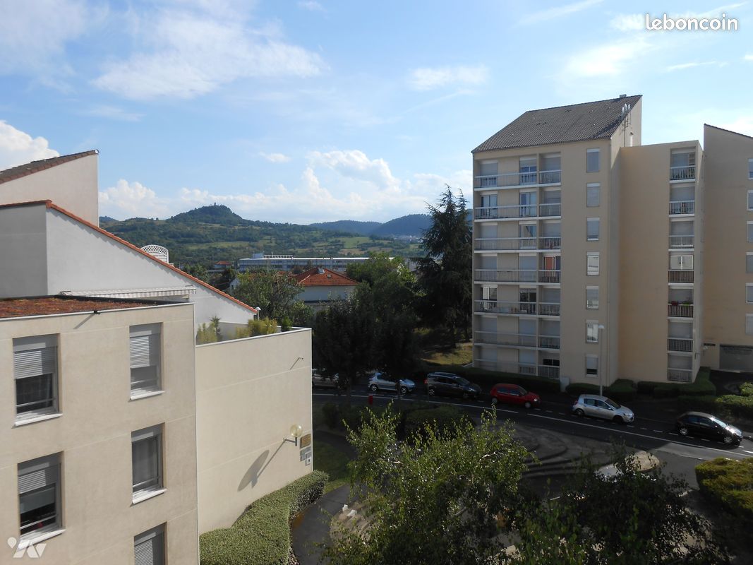 Appartement 4 pièces 90 m² · à Beaumont · 90 m² · 910 €