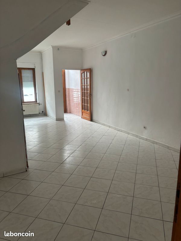 Maison 7 pièces 110 m² · à Roubaix · 110 m² · 1 000 €/mois