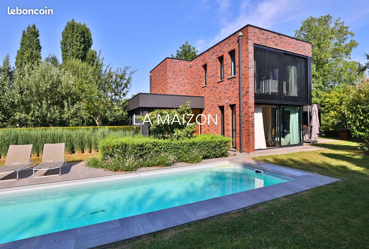 Maison 9 pièces 186 m² · à Louvil · 186 m² · 999 000 €