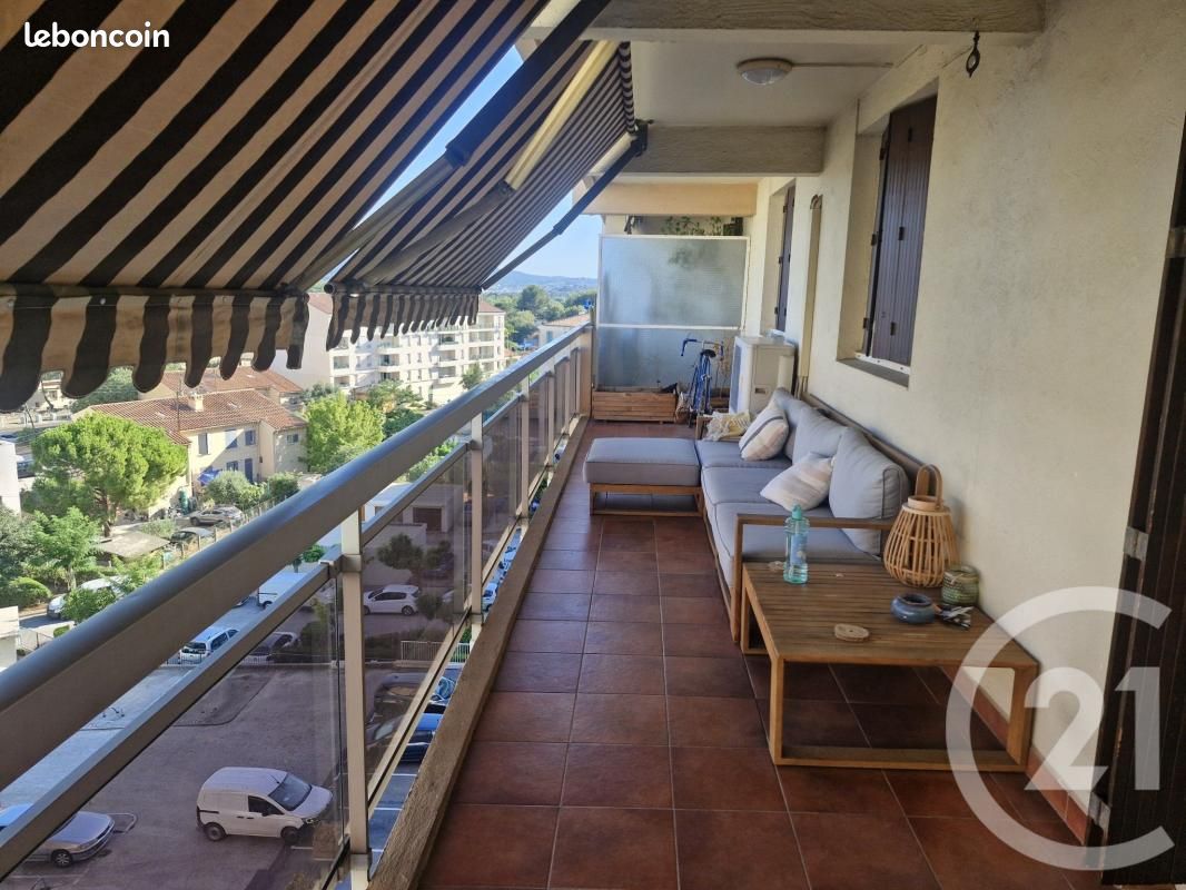 Appartement 5 pièces 101 m² · à Toulon · 101 m² · 1 380 €