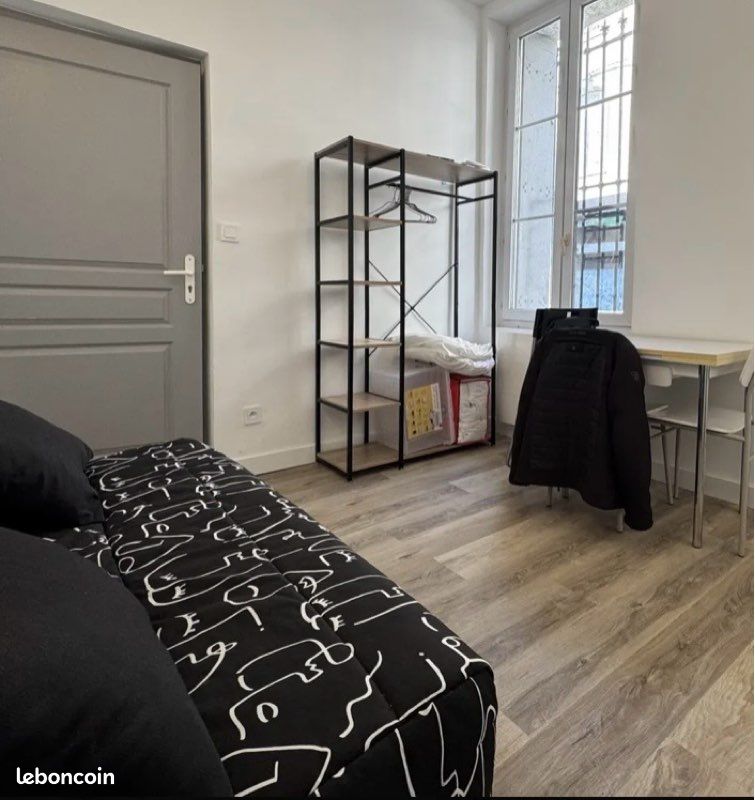 Appartement 1 pièce 17 m² · à Nîmes · 17 m² · 62 000 €