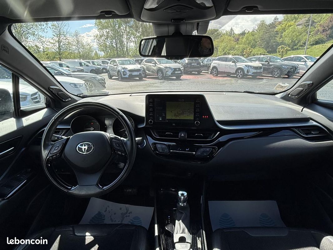 TOYOTA C-HR 2.0 Hybrid - BV e-CVT Collection GPS + CAMERA AR + CLIM (image 16)
