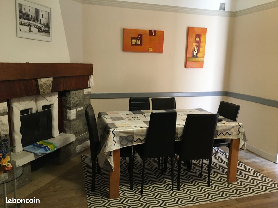 T4 de 74 M2 centre AX les Thermes 3 chambres (image 4)