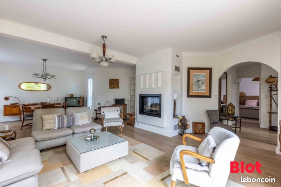 Maison 7 pièces 155 m² · à Châteaugiron · 155 m² · 467 250 €