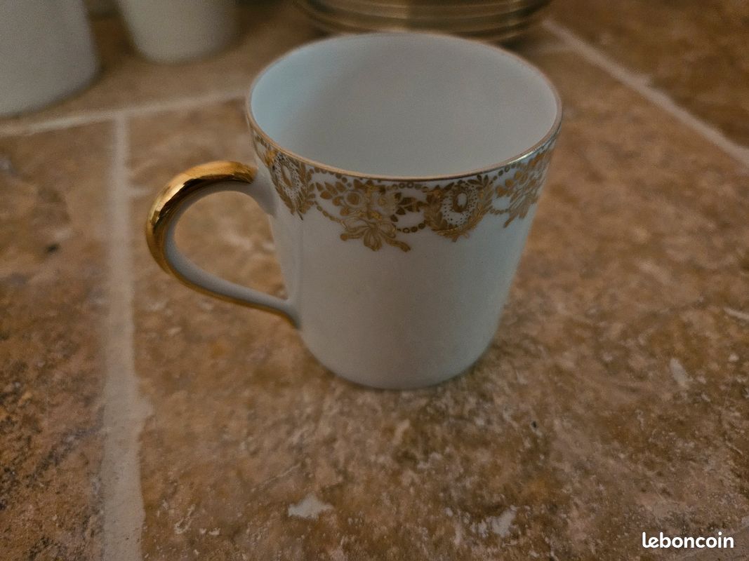 Service à café de Limoges 12 pièces (image 4)