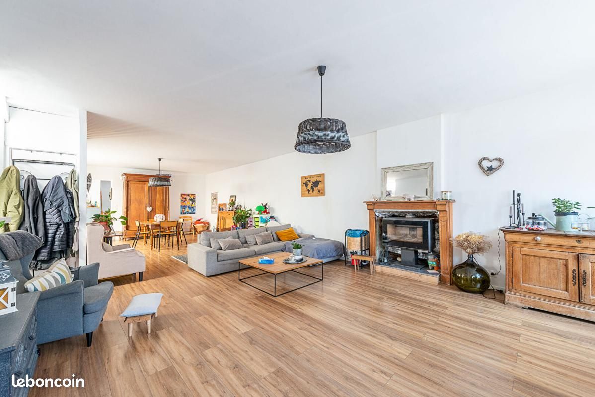 Maison 5 pièces 176 m² · à Onnaing · 176 m² · 265 000 €