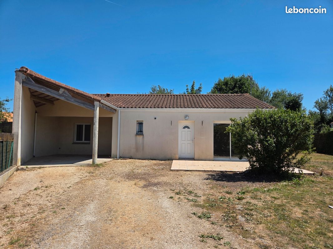 Maison 4 pièces 100 m² · à La Crèche · 100 m² · 785 €