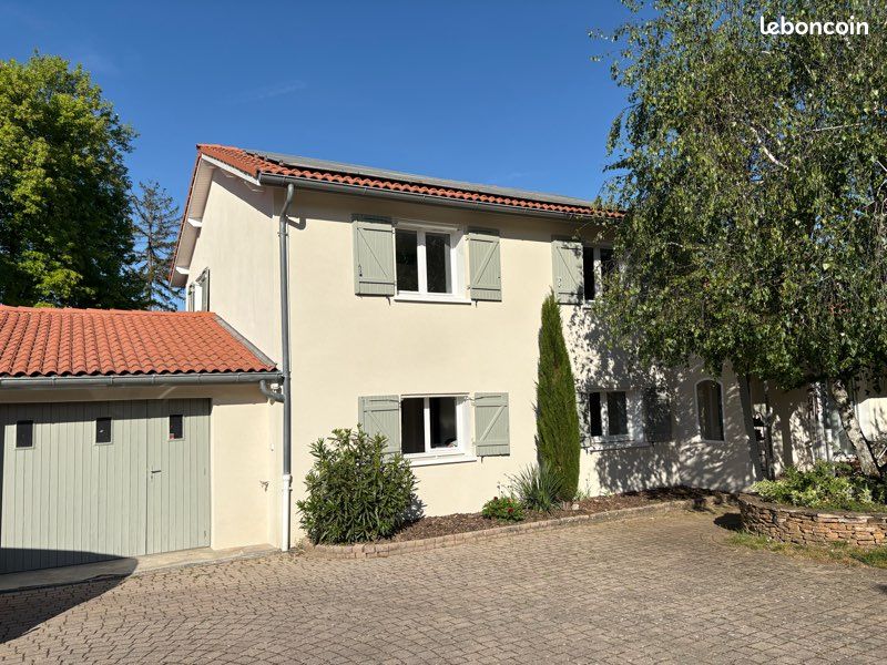 Maison 8 pièces 185 m² · à Chaponost · 185 m² · 759 000 €