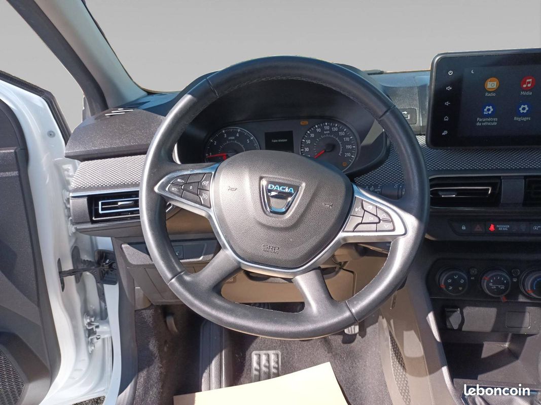 DACIA Sandero SCe 65 - 22 Confort (image 12)