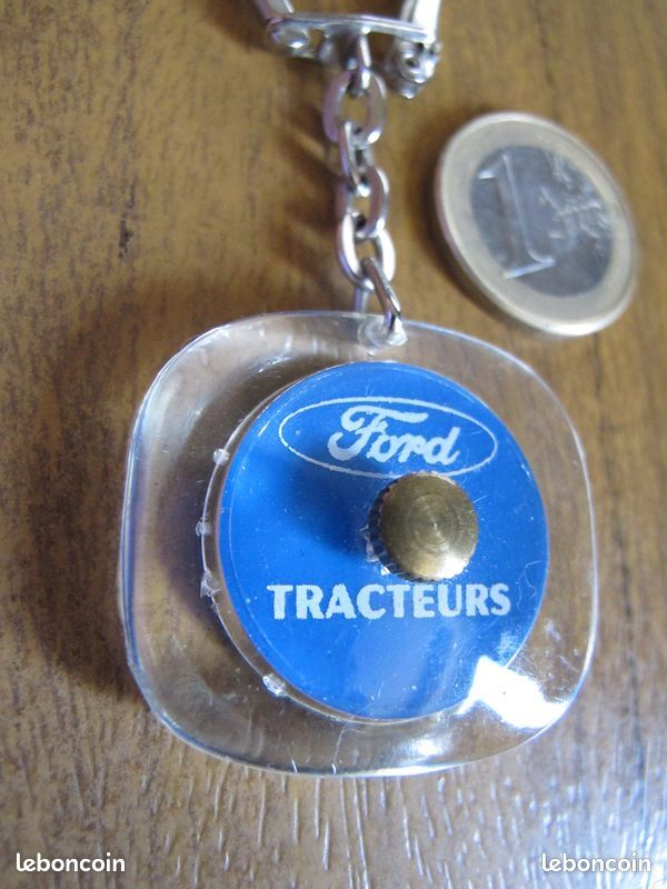 Porte clés FORD Tracteurs ( engrenages ) , prix livré en suivi , LIRE (image 1)