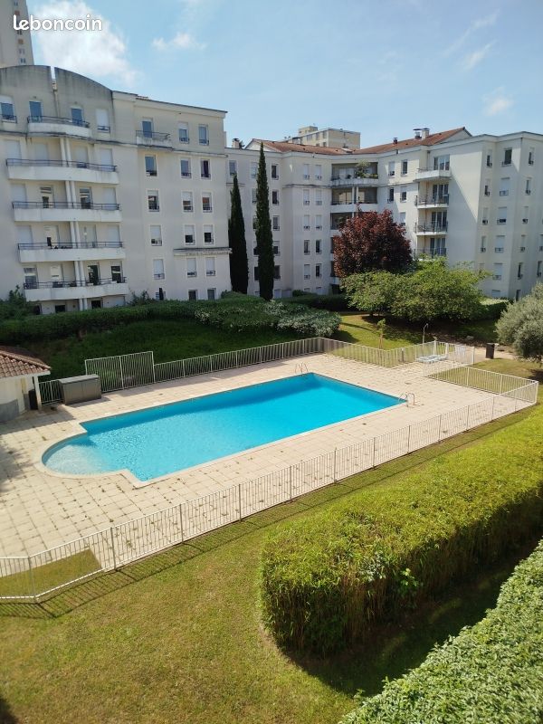 Appartement 2 pièces 49 m² · à Tassin-la-Demi-Lune · 49 m² · 762 €