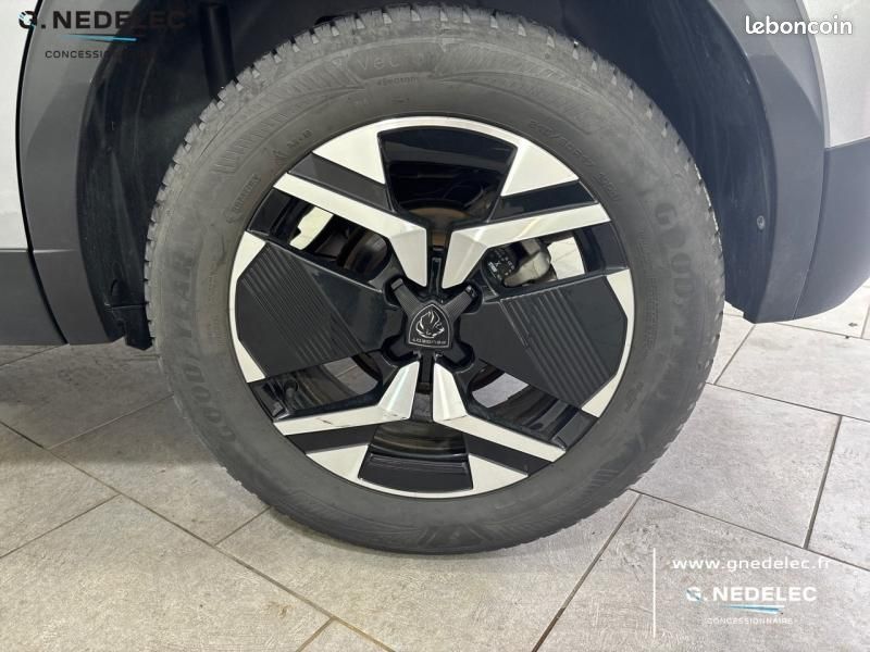 Peugeot 2008 1.2 Hybrid 145ch GT e-DCS6 (image 11)