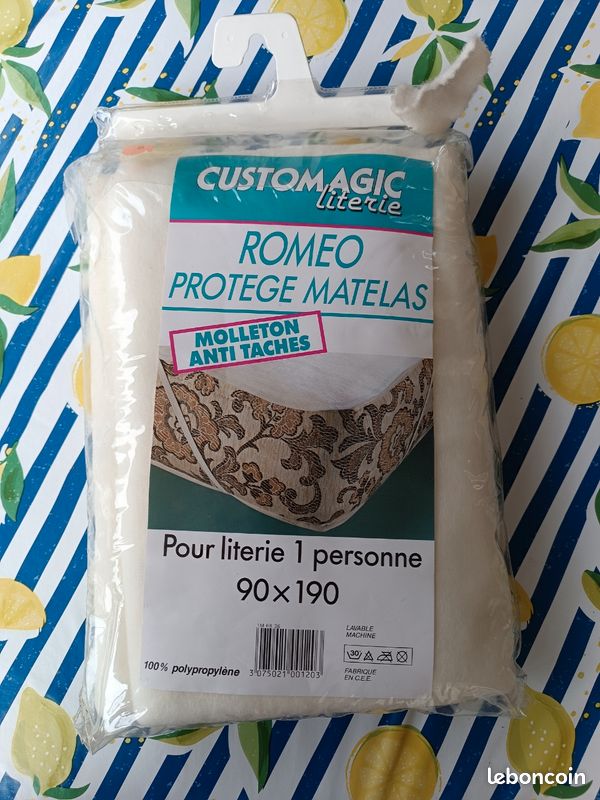 Protège matelas molletonné anti taches (image 1)